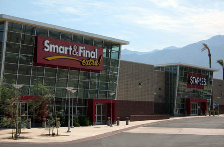 smart_final_staples_gene_autry_plaza_lr